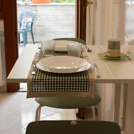 La Casetta Tiny House In 아파트 *