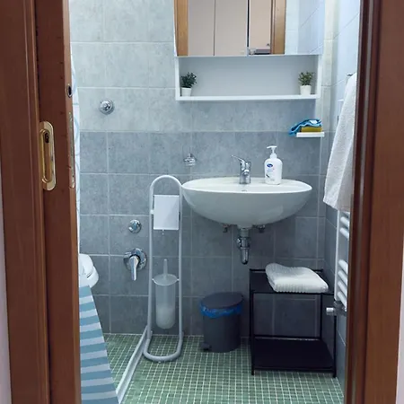 La Casetta Tiny House In Roma